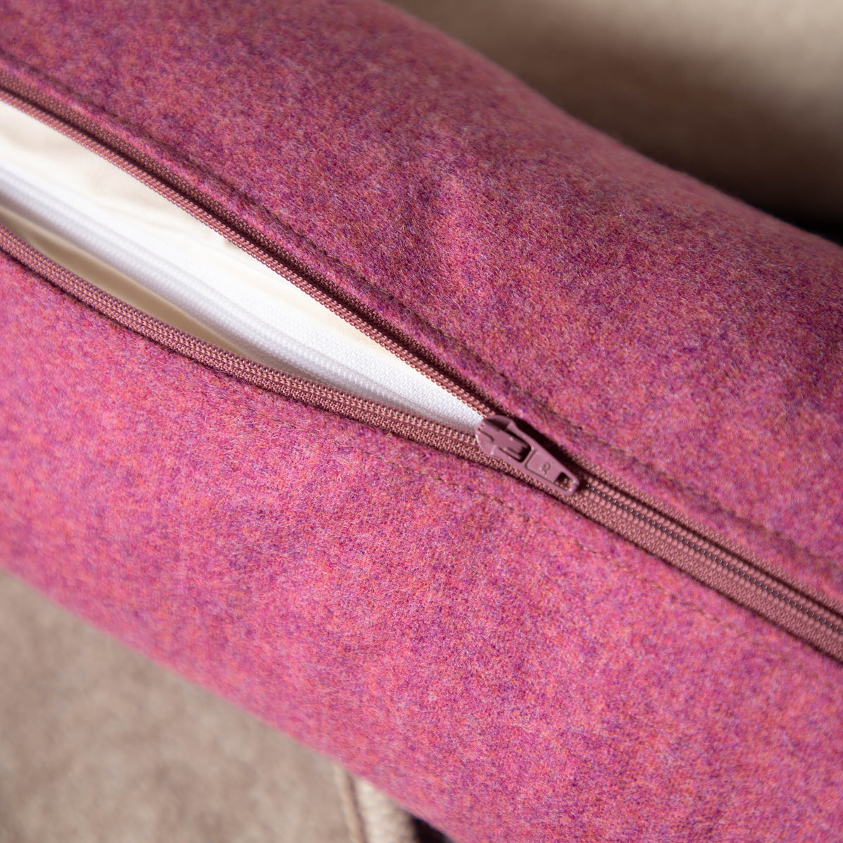 nackenrolle_feinloden_schurwolle_pink-4