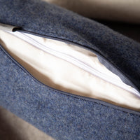 nackenrolle_flauschloden_schurwolle_blau-4