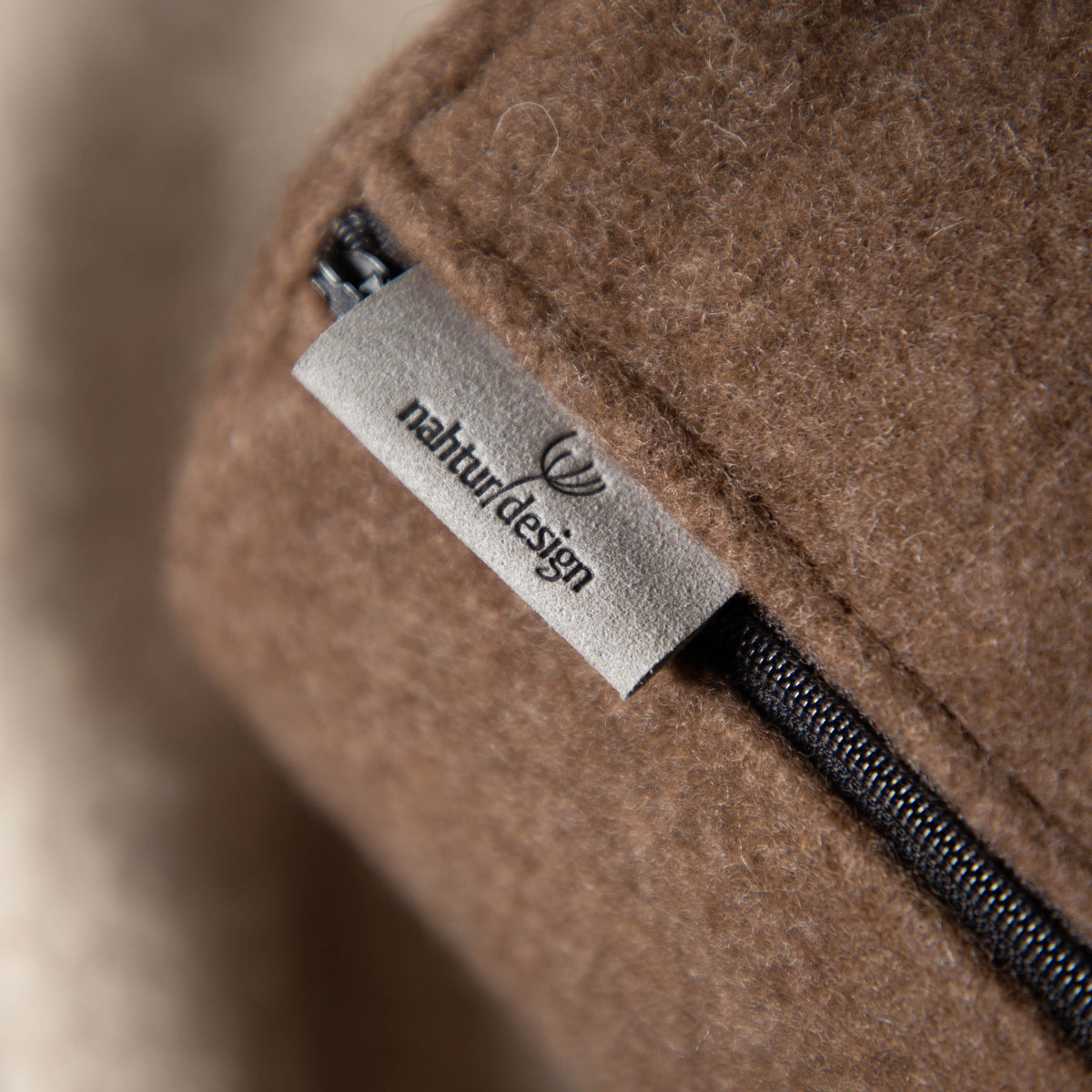 nackenrolle_mongolwolle_premium_schurwolle_schokobraun-3