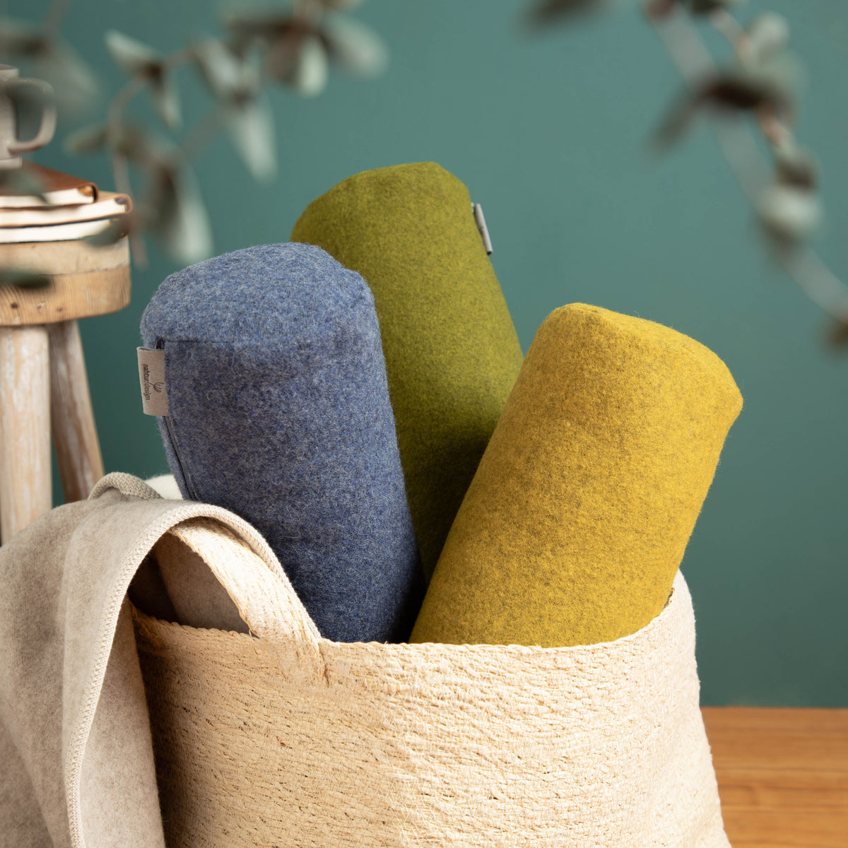 nackenrollen_naturfullung_loden_schurwolle_naturfullung_verschiedene_farben
