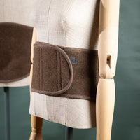 ruckenwarmer_mongolische_merinowolle_ungefarbt_schokobraun_7_von_14
