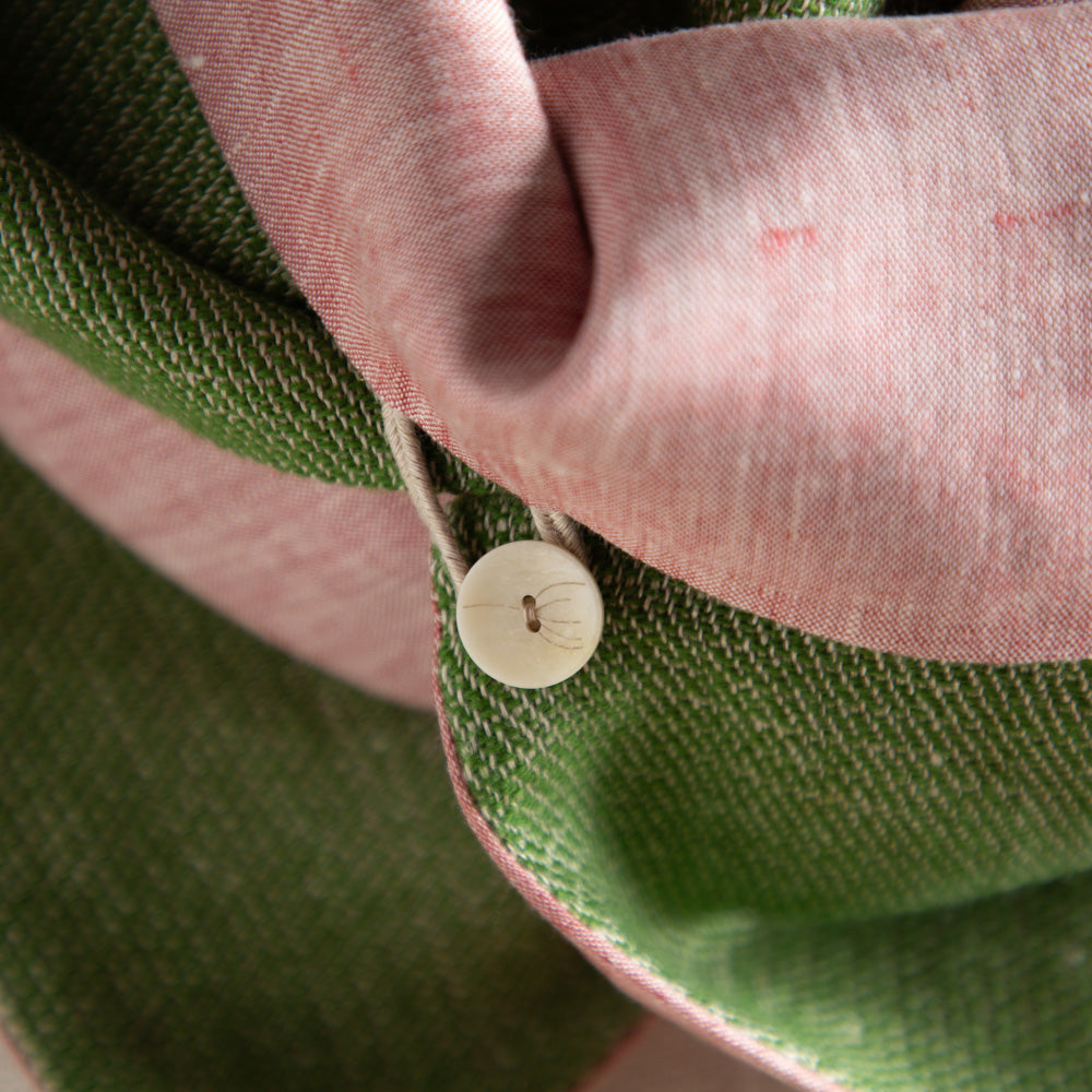 schal_wolle-leinen_grun-rose-2