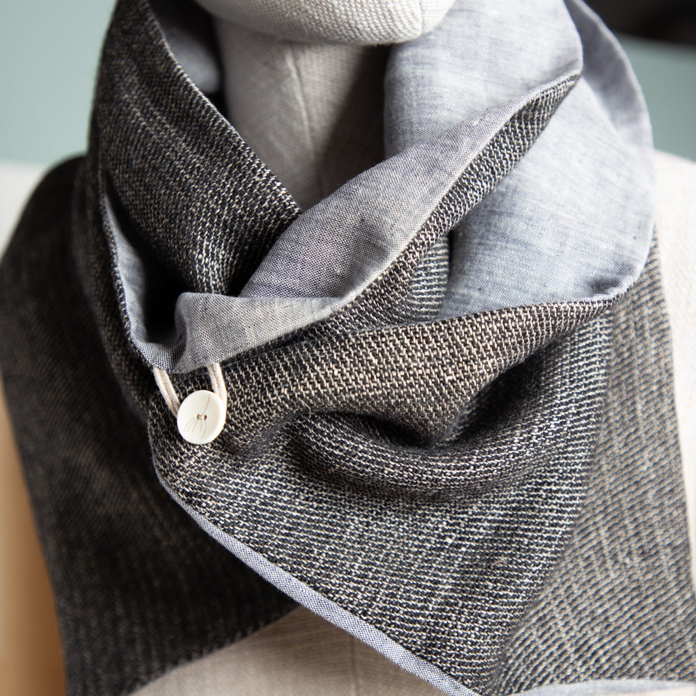 schal_wolle-leinen_schwarz-blaugrau-4