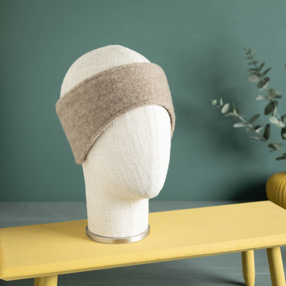 stirnband_ohrenwarmer_premium_mongolische_merinowolle_ungefarbt_grau-beige_5_von_5_c0909465-af41-4f96-8c3a-9d0c0d027b2d